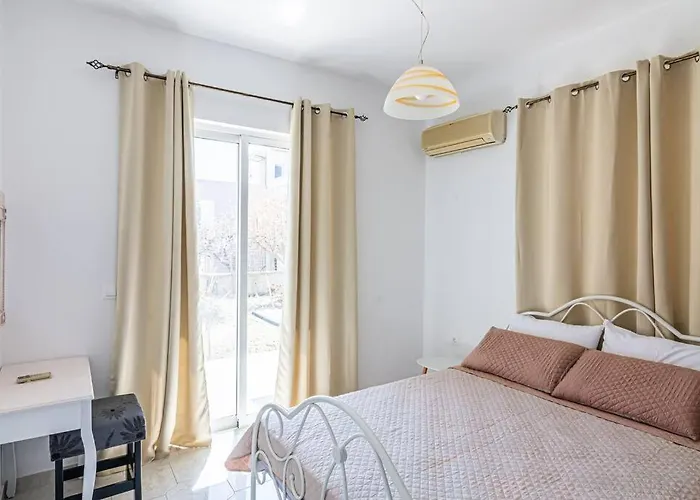 Apartment Fotis House 2 *